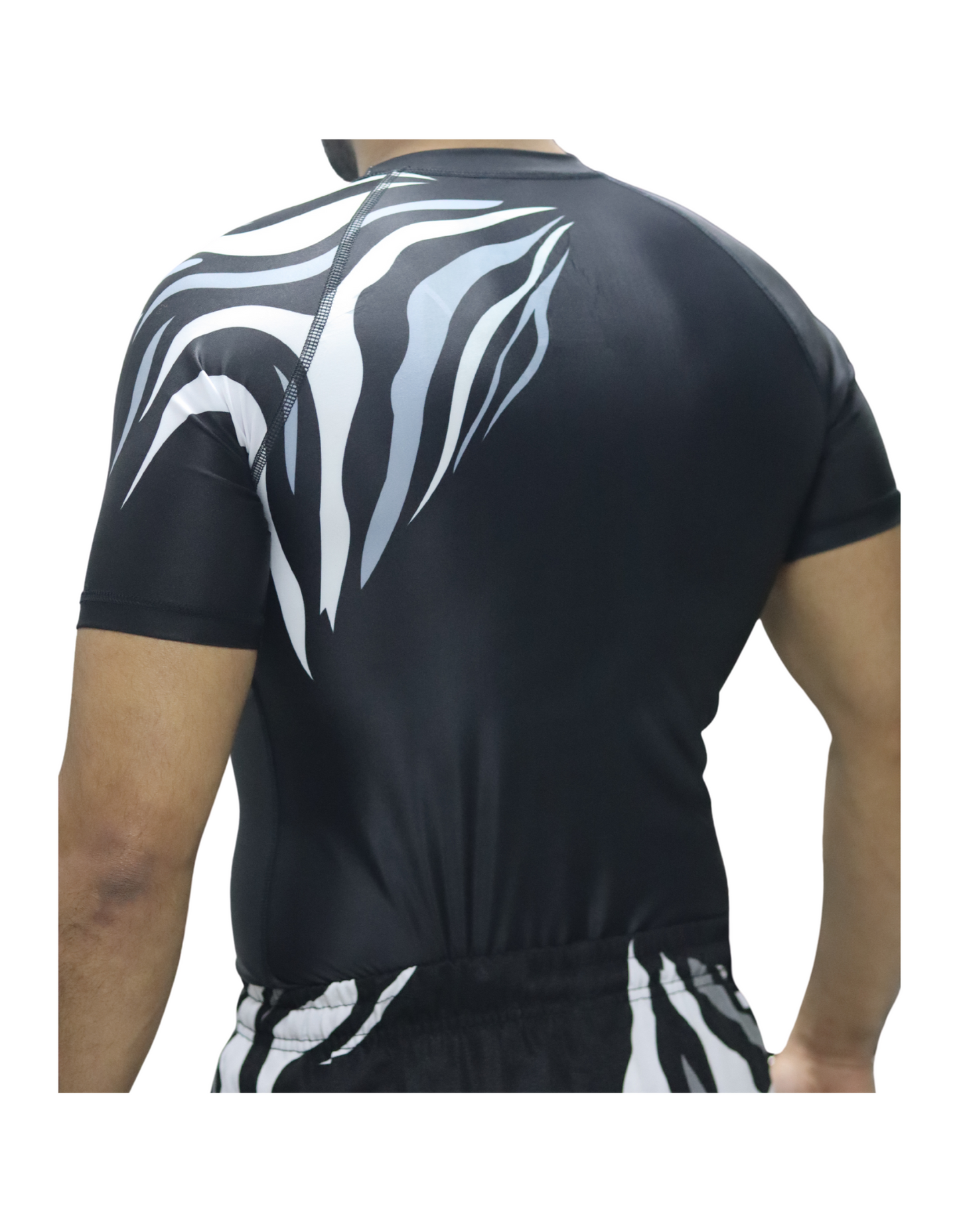 MMA Armary White Tiger Rash Guard